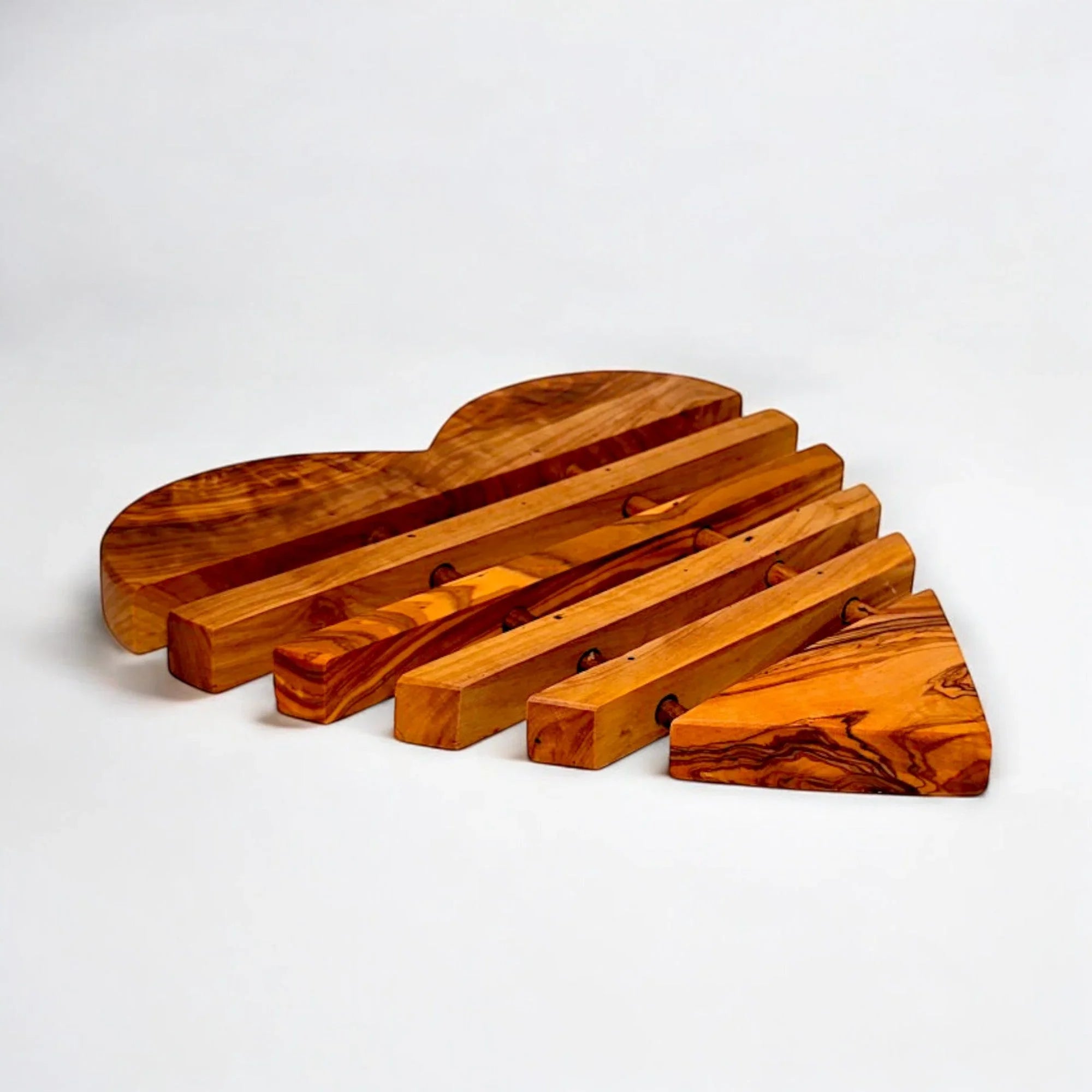 Olive wood unnamed product – handcrafted, natural design