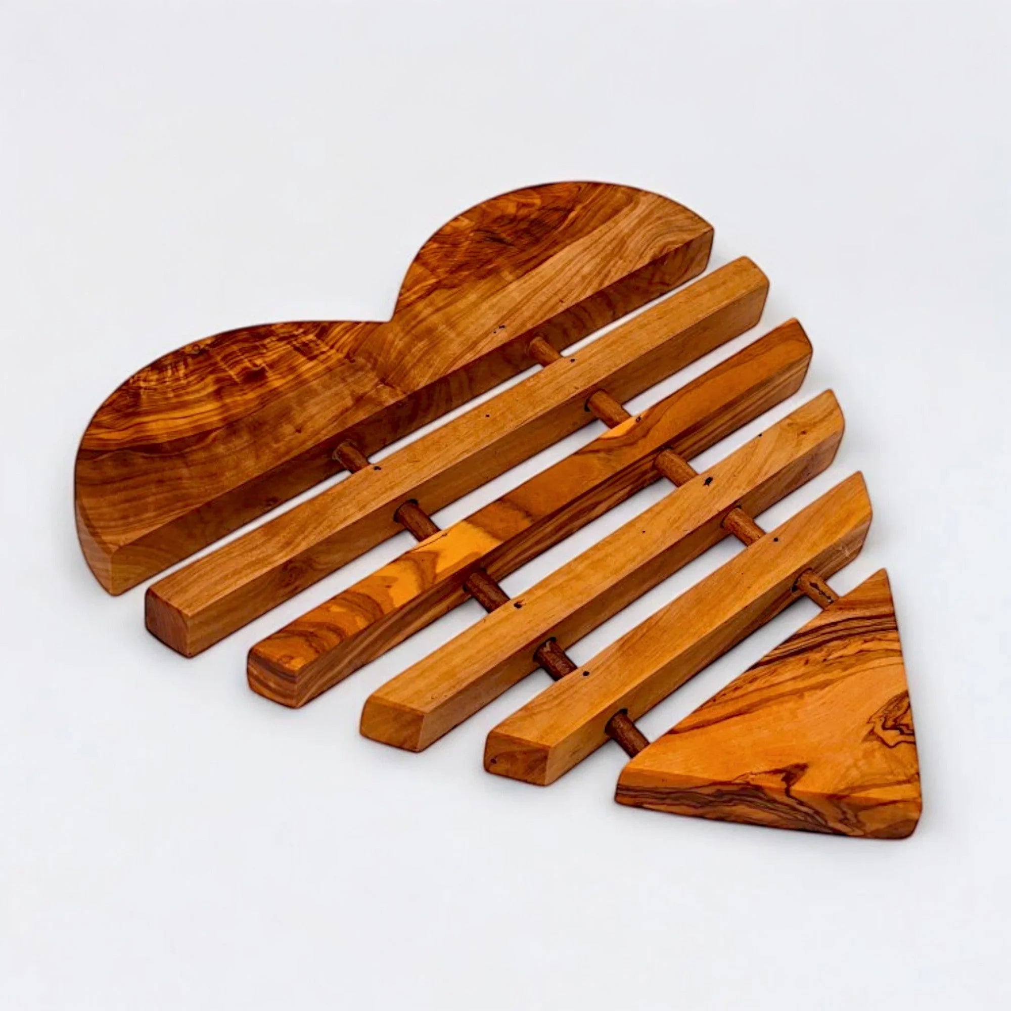 Olive wood wooden trivet, heart pan – handcrafted, natural design