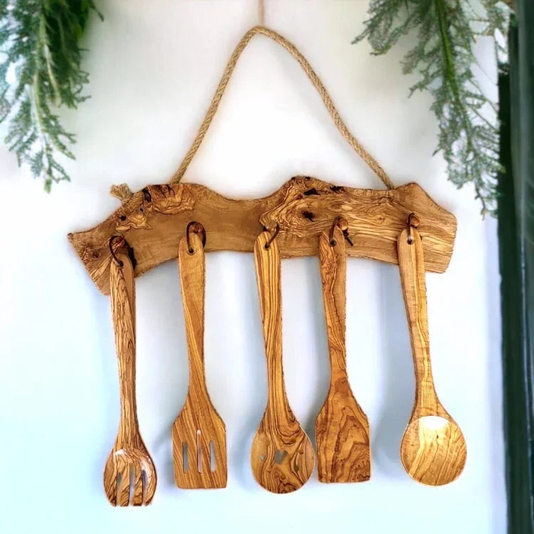 Olive wood hanging cooking utensils set – handcrafted, natural design