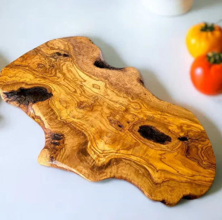 Olive wood unnamed product – handcrafted, natural design