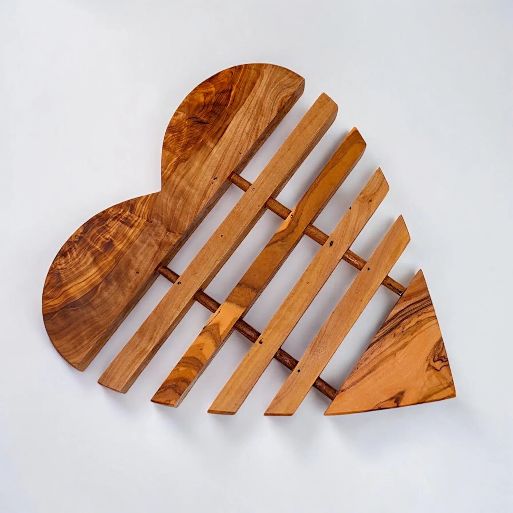 Olive wood unnamed product – handcrafted, natural design