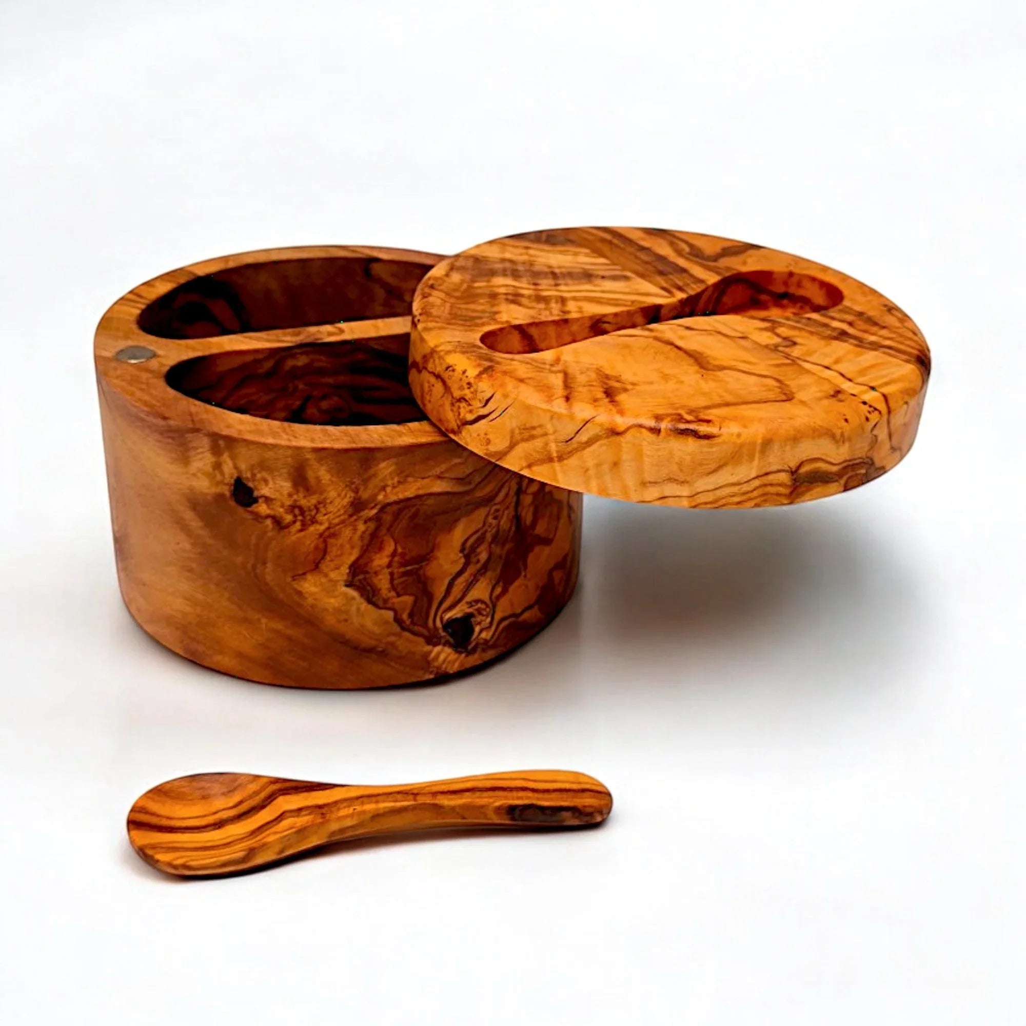 Salt cellar with spoon – handcrafted and natural design