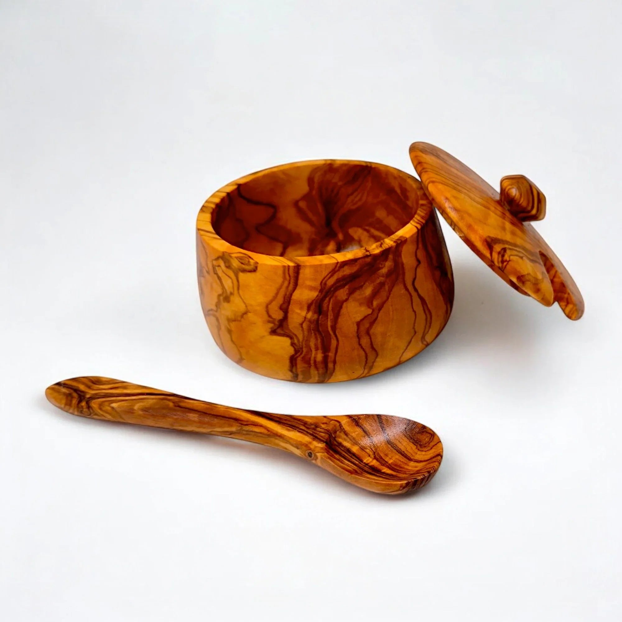 Olive wood unnamed product – handcrafted, natural design