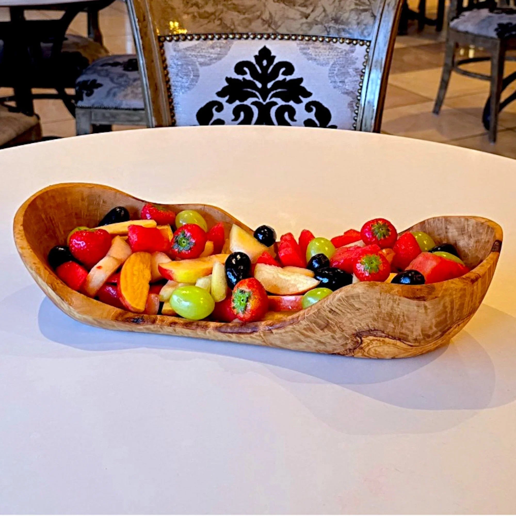 Olive wood unnamed product – handcrafted, natural design