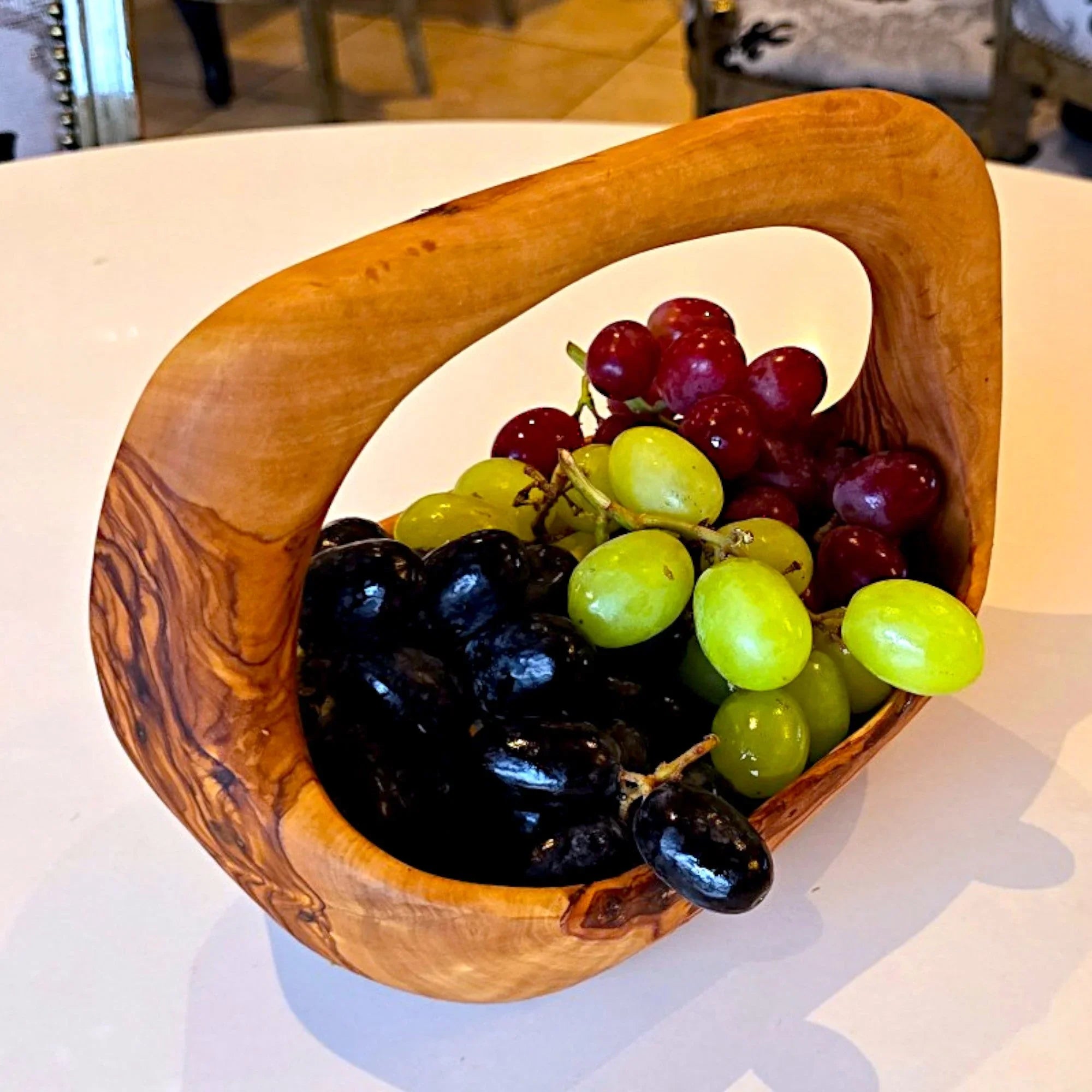 Olive wood unnamed product – handcrafted, natural design