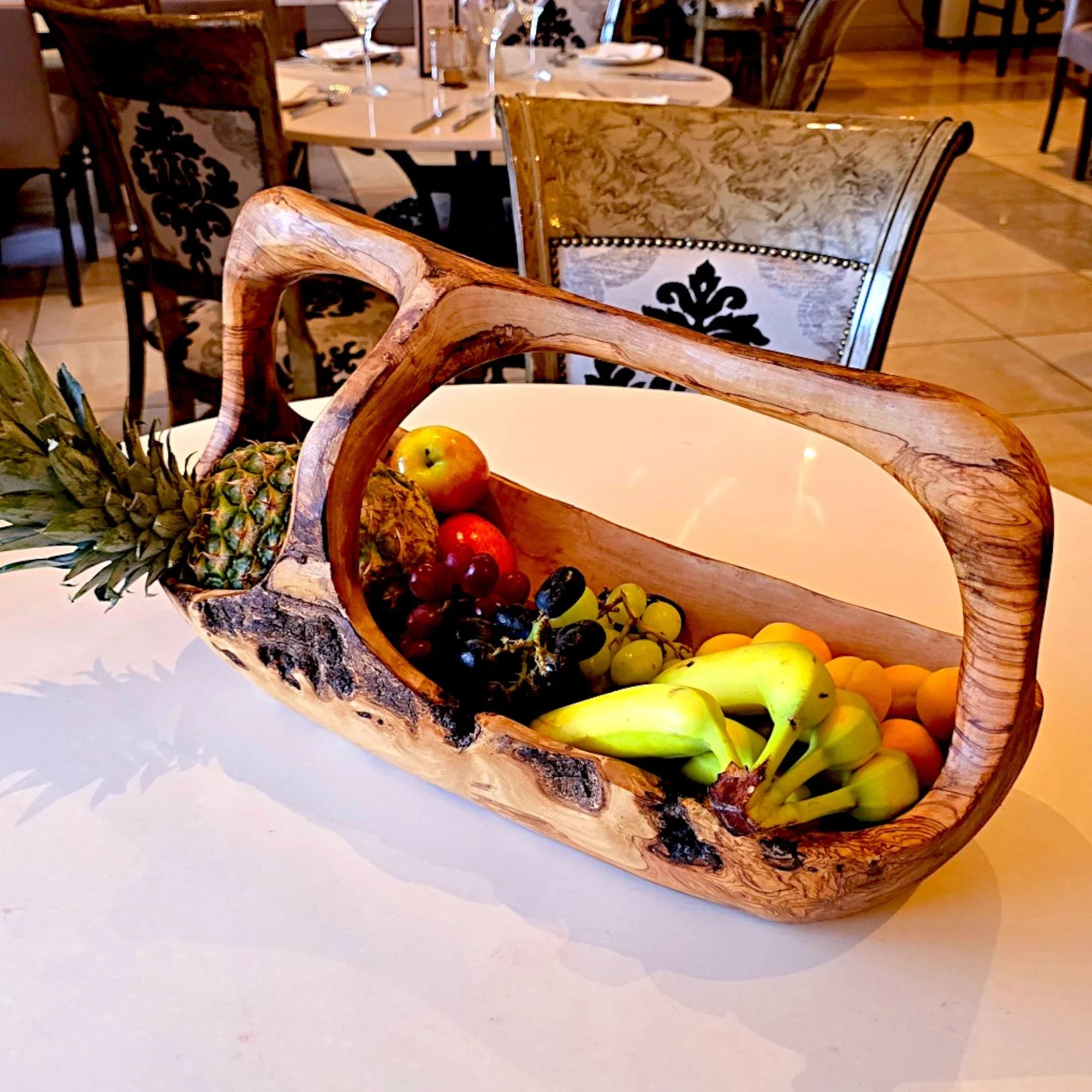 Olive wood unnamed product – handcrafted, natural design