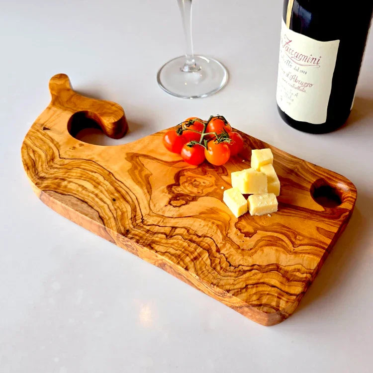 Fish shaped cutting board – handcrafted and natural design