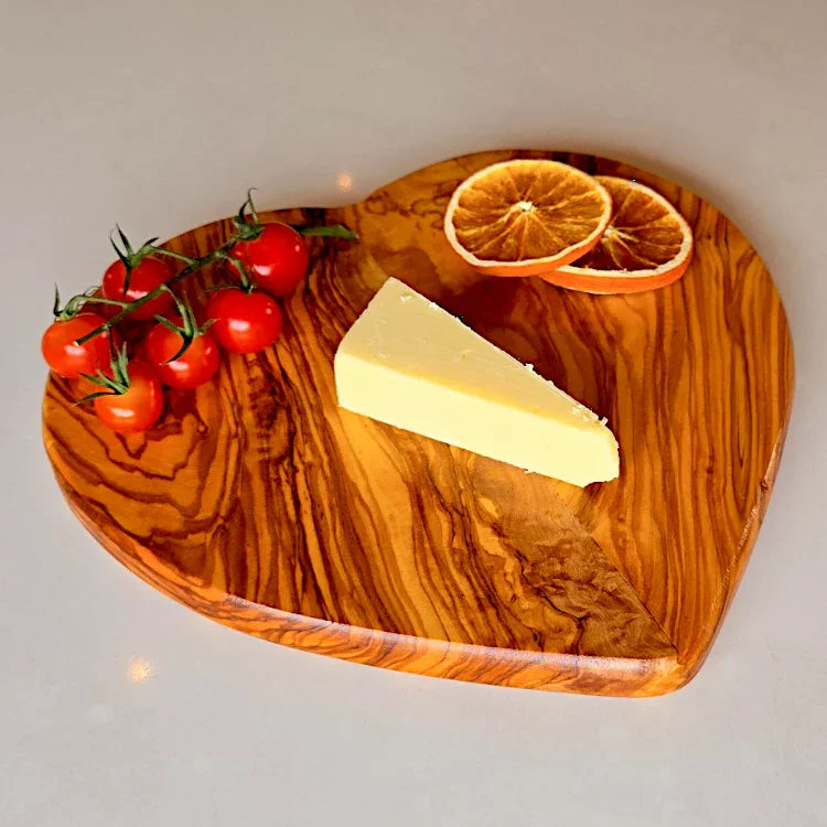 Olive wood unnamed product – handcrafted, natural design