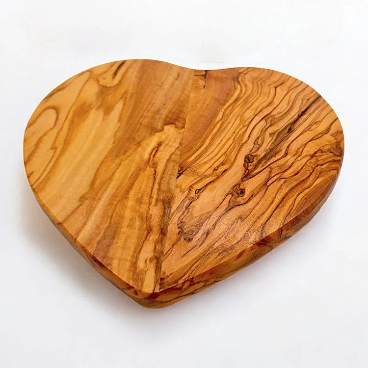 Olive wood unnamed product – handcrafted, natural design
