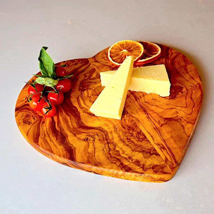 Olive wood unnamed product – handcrafted, natural design