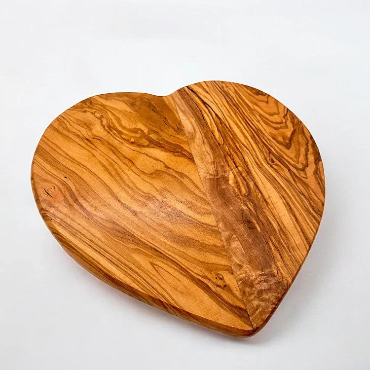 Olive wood unnamed product – handcrafted, natural design