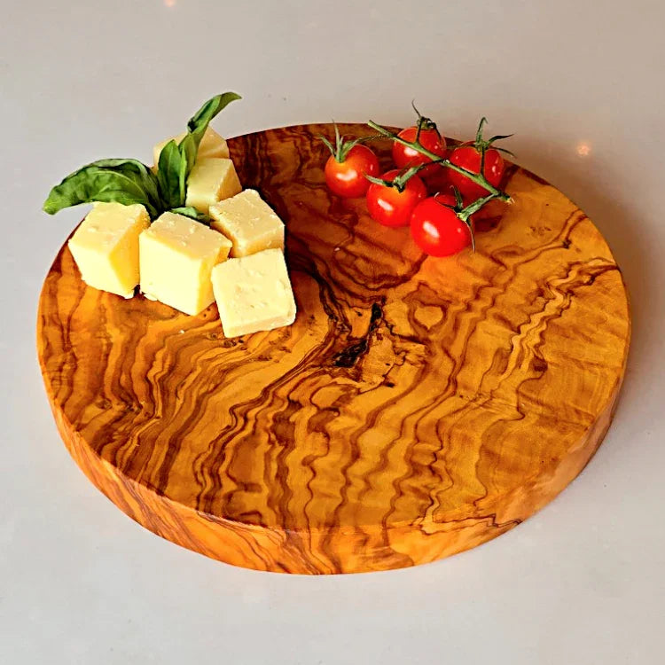 Olive wood unnamed product – handcrafted, natural design