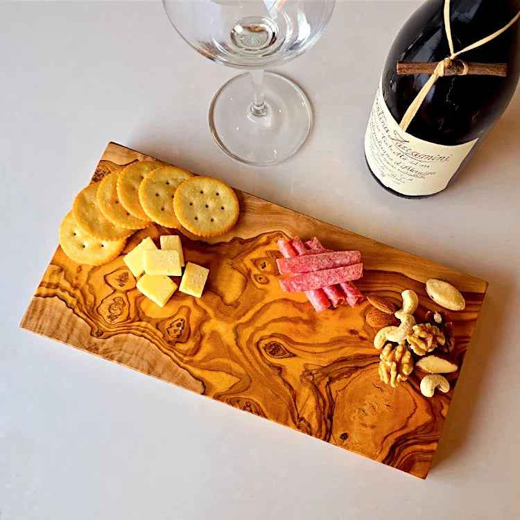 Olive wood unnamed product – handcrafted, natural design
