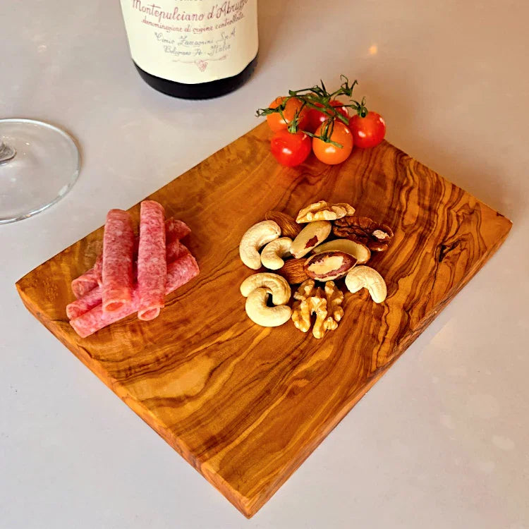 Olive wood unnamed product – handcrafted, natural design