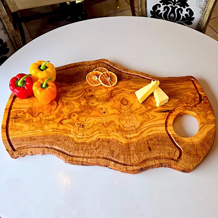Olive wood unnamed product – handcrafted, natural design