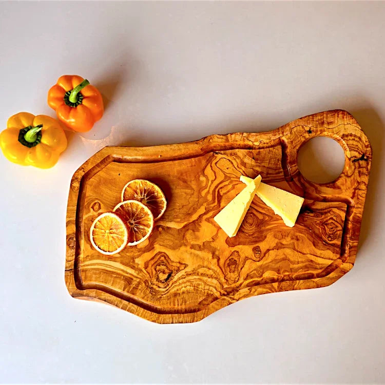 Olive wood unnamed product – handcrafted, natural design