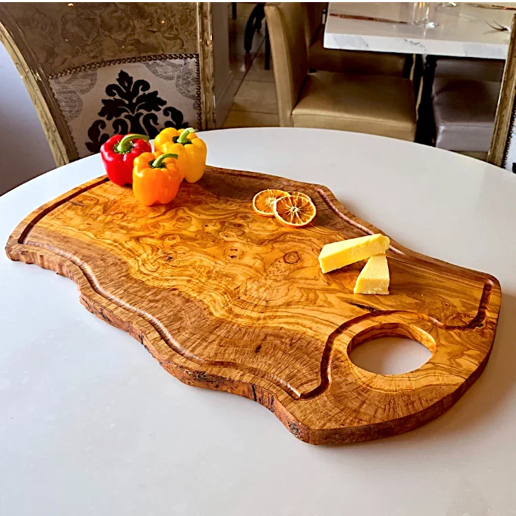 Olive wood unnamed product – handcrafted, natural design