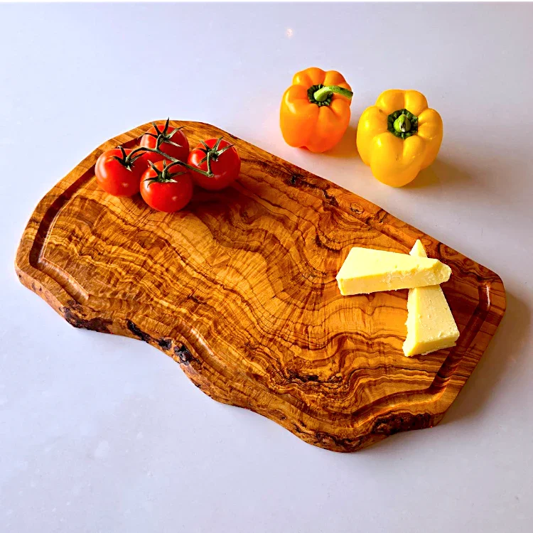 Olive wood unnamed product – handcrafted, natural design