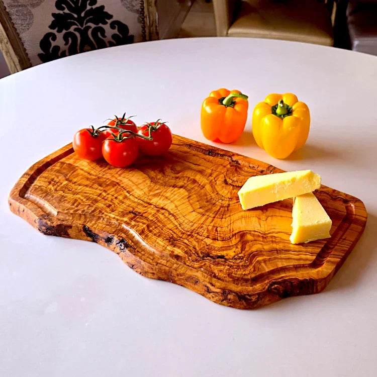 Olive wood large chopping board with – handcrafted, natural design