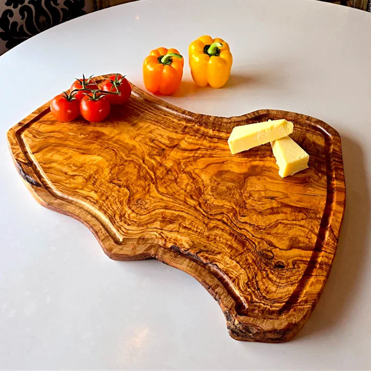 Olive wood unnamed product – handcrafted, natural design