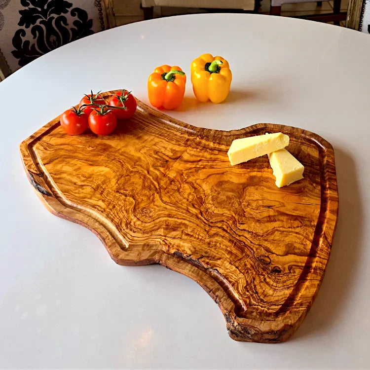 Olive wood unnamed product – handcrafted, natural design