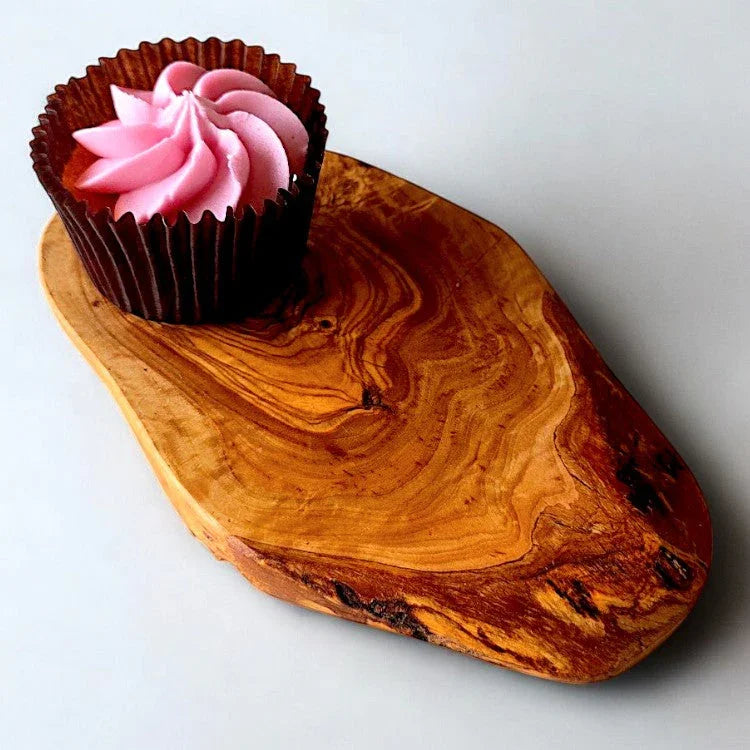 Olive wood unnamed product – handcrafted, natural design