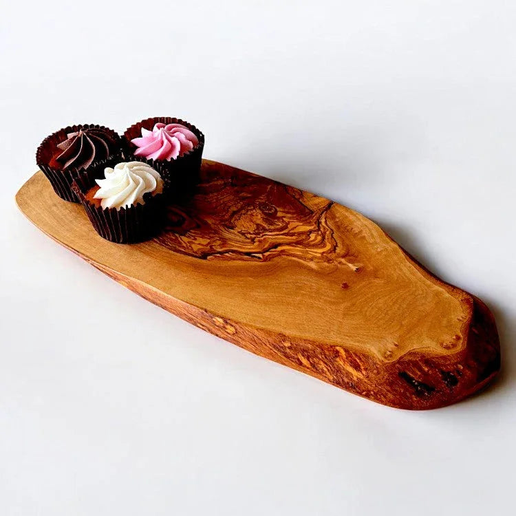 Olive wood unnamed product – handcrafted, natural design