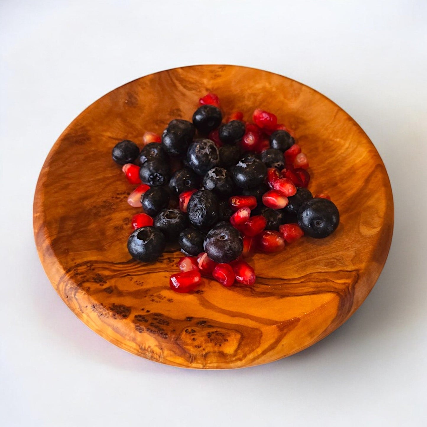 Olive Wood Set of 3 Round Wooden Plates with Round Edge, plate set, kitchen, restaurant, Sustainably Sourced, Eco-Friendly, handmade, gift