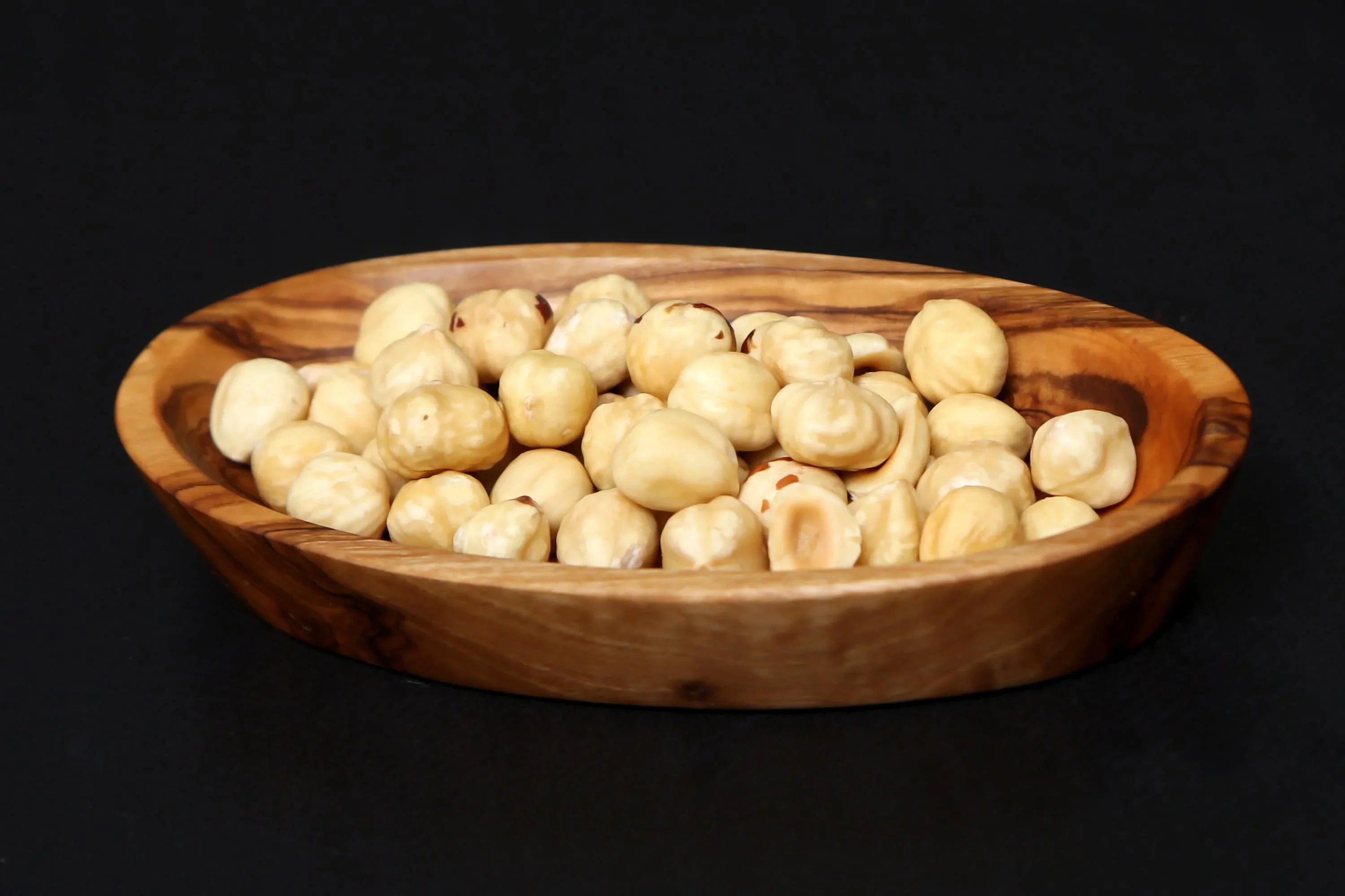 Olive wood unnamed product – handcrafted, natural design