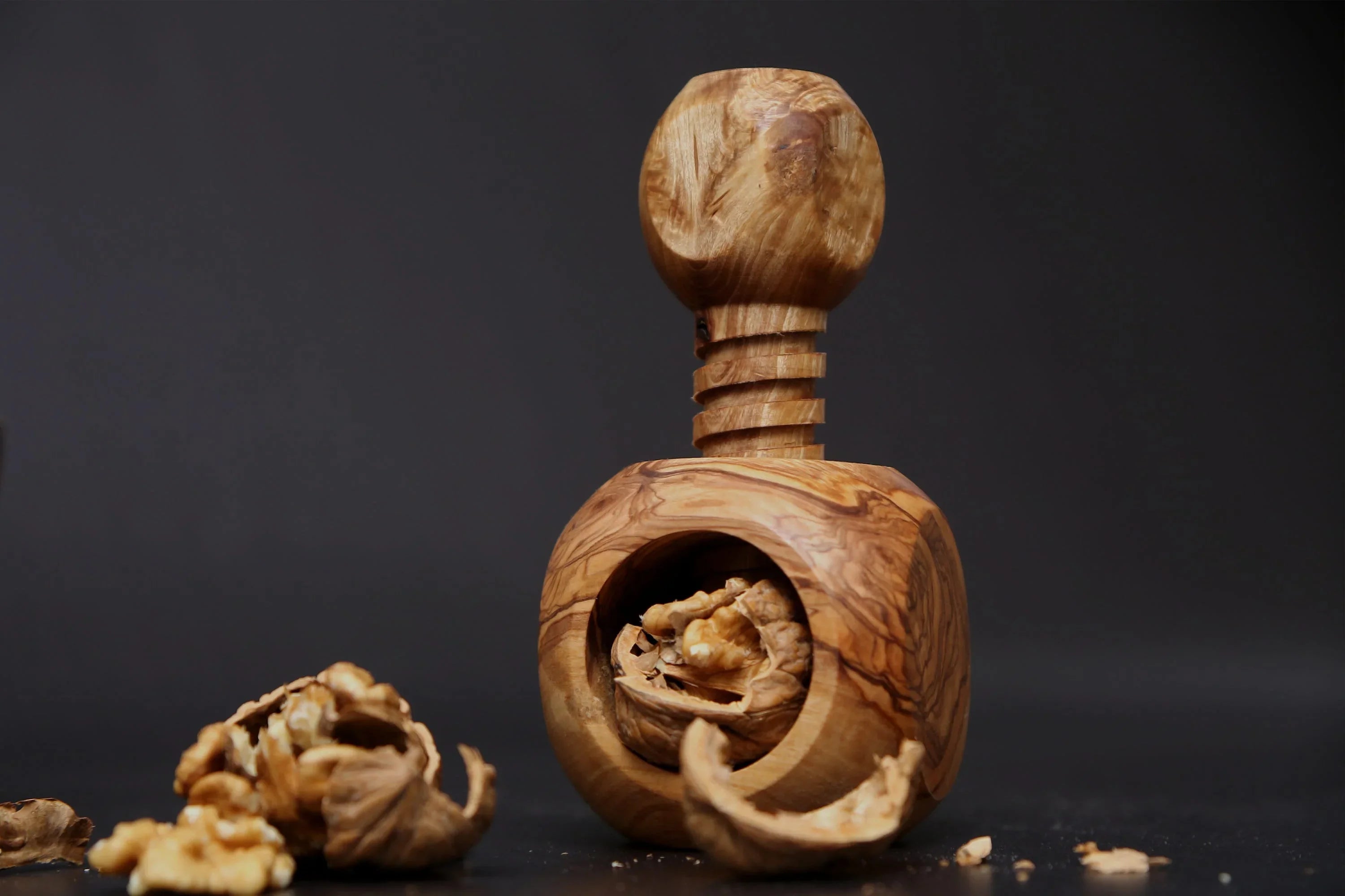 Olive wood unnamed product – handcrafted, natural design