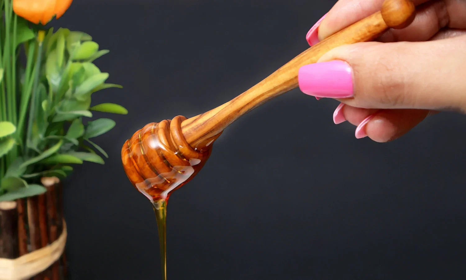 Olive wood unnamed product – handcrafted, natural design