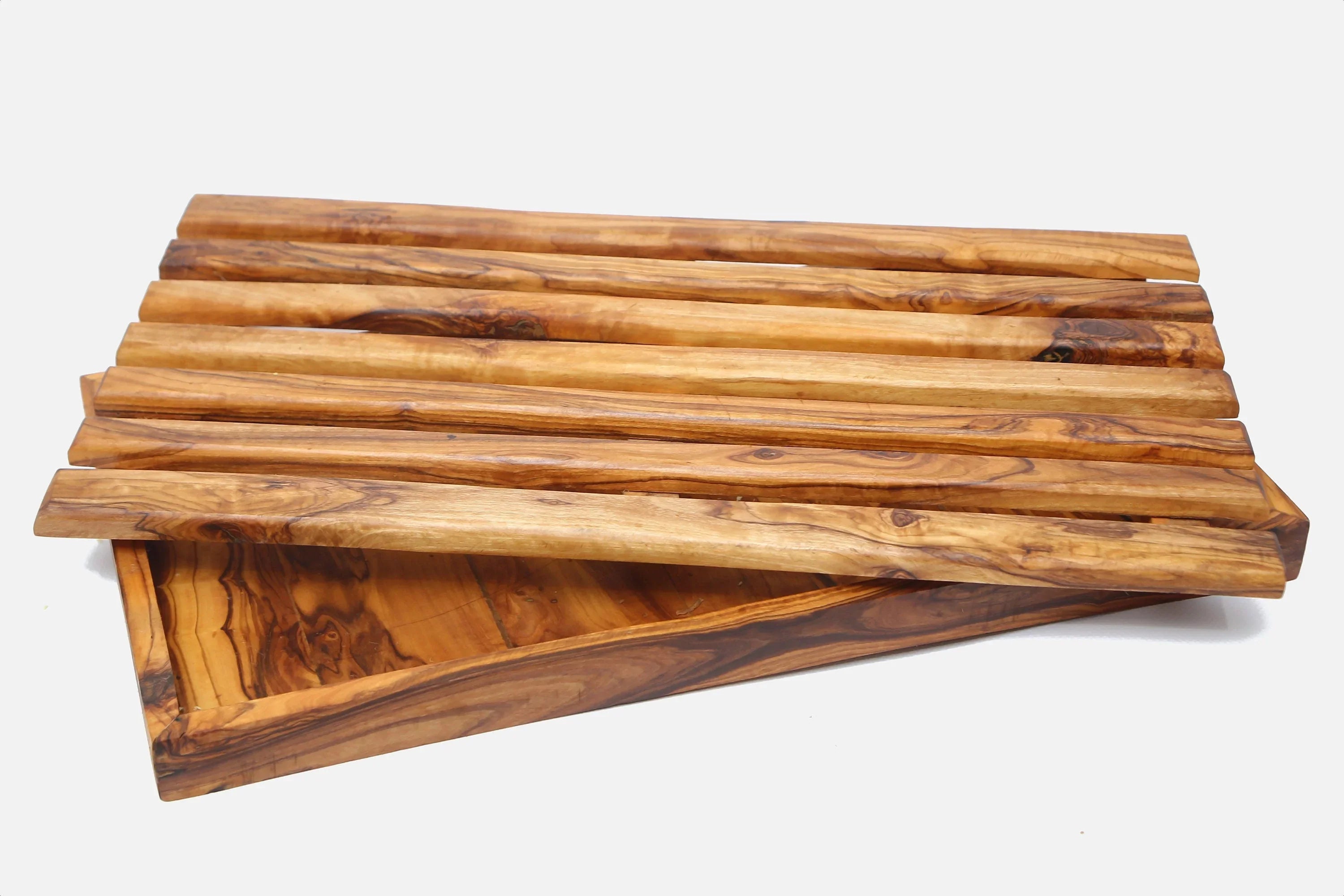 Olive wood unnamed product – handcrafted, natural design