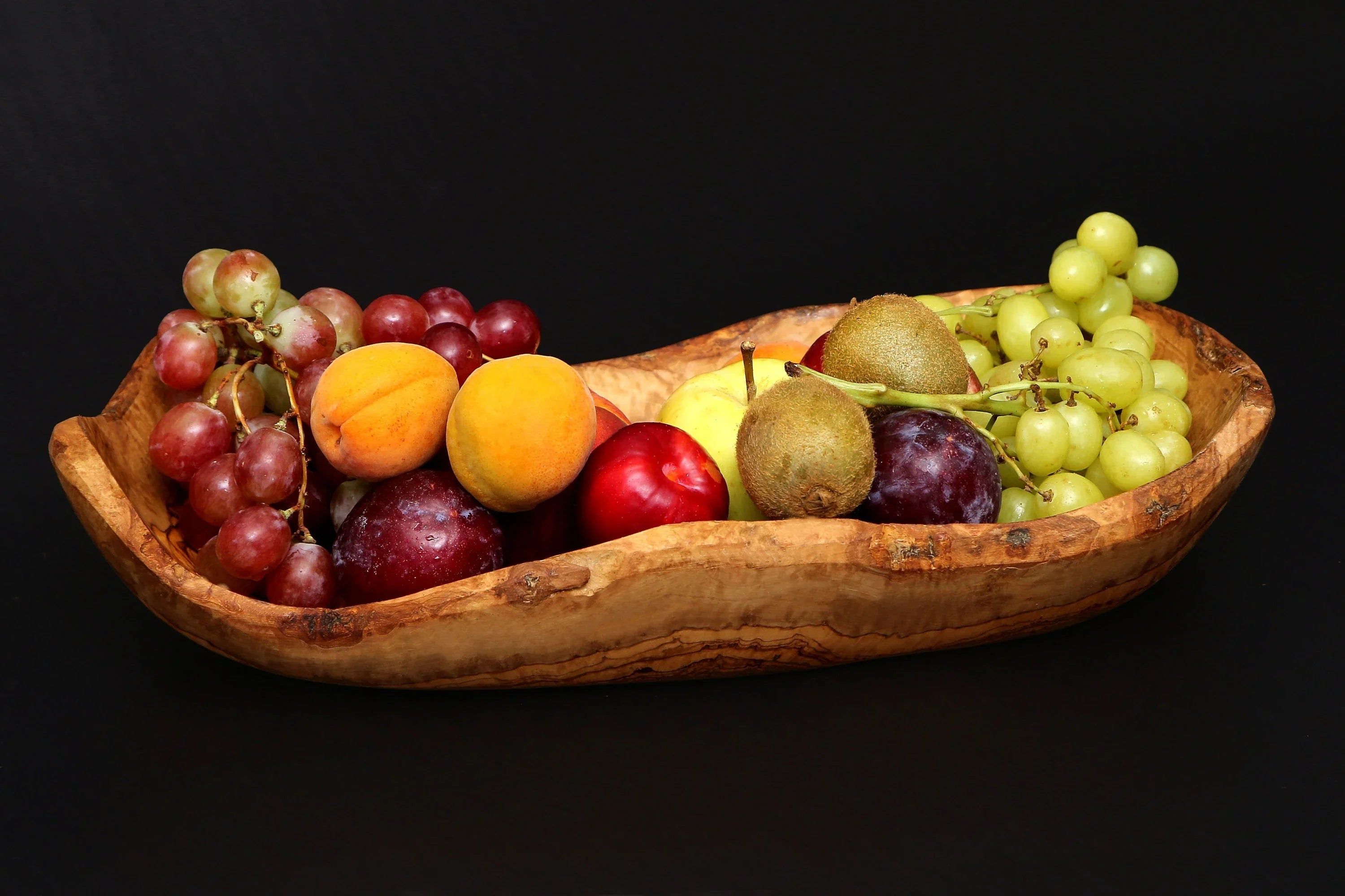 Olive wood unnamed product – handcrafted, natural design