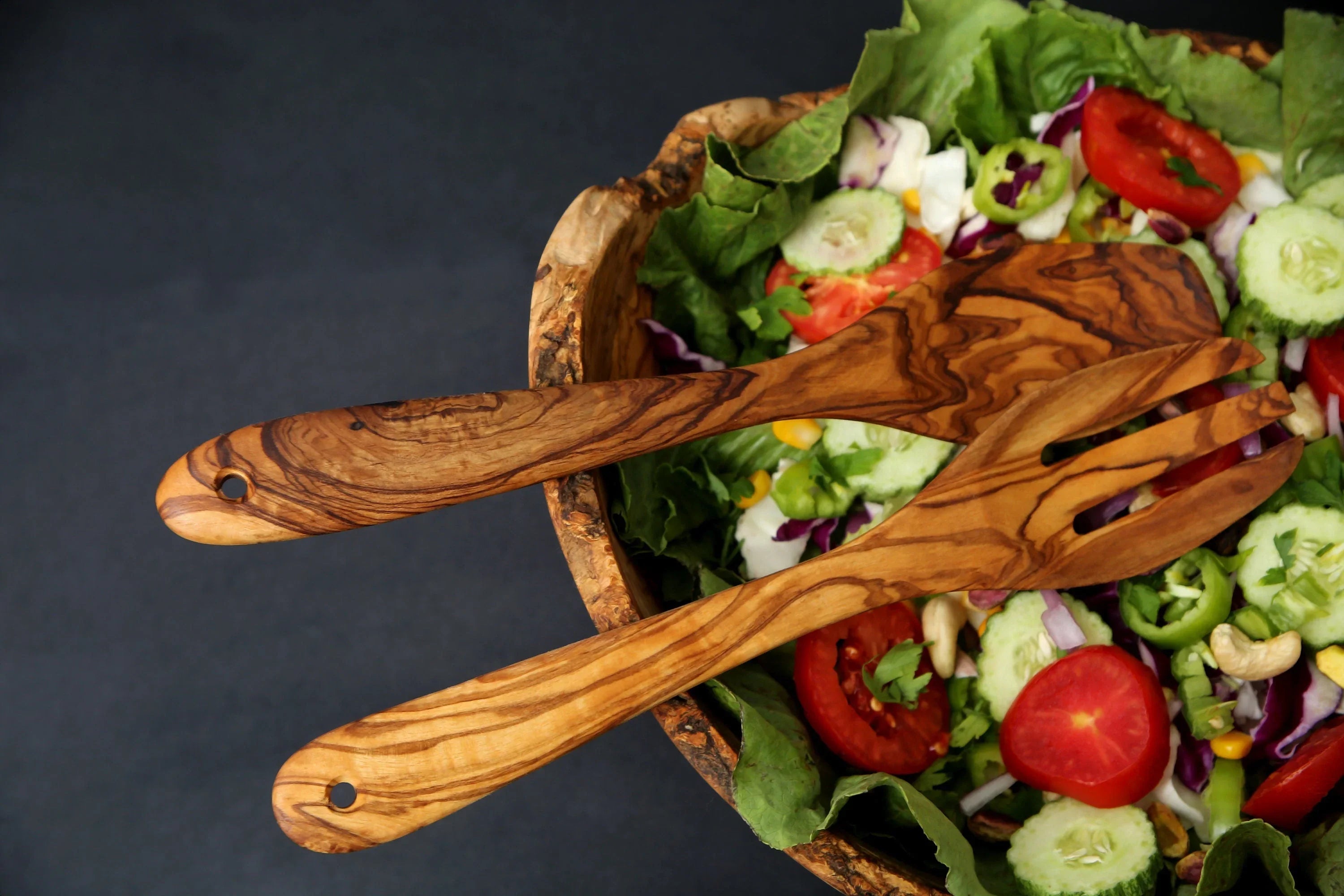 Olive wood unnamed product – handcrafted, natural design