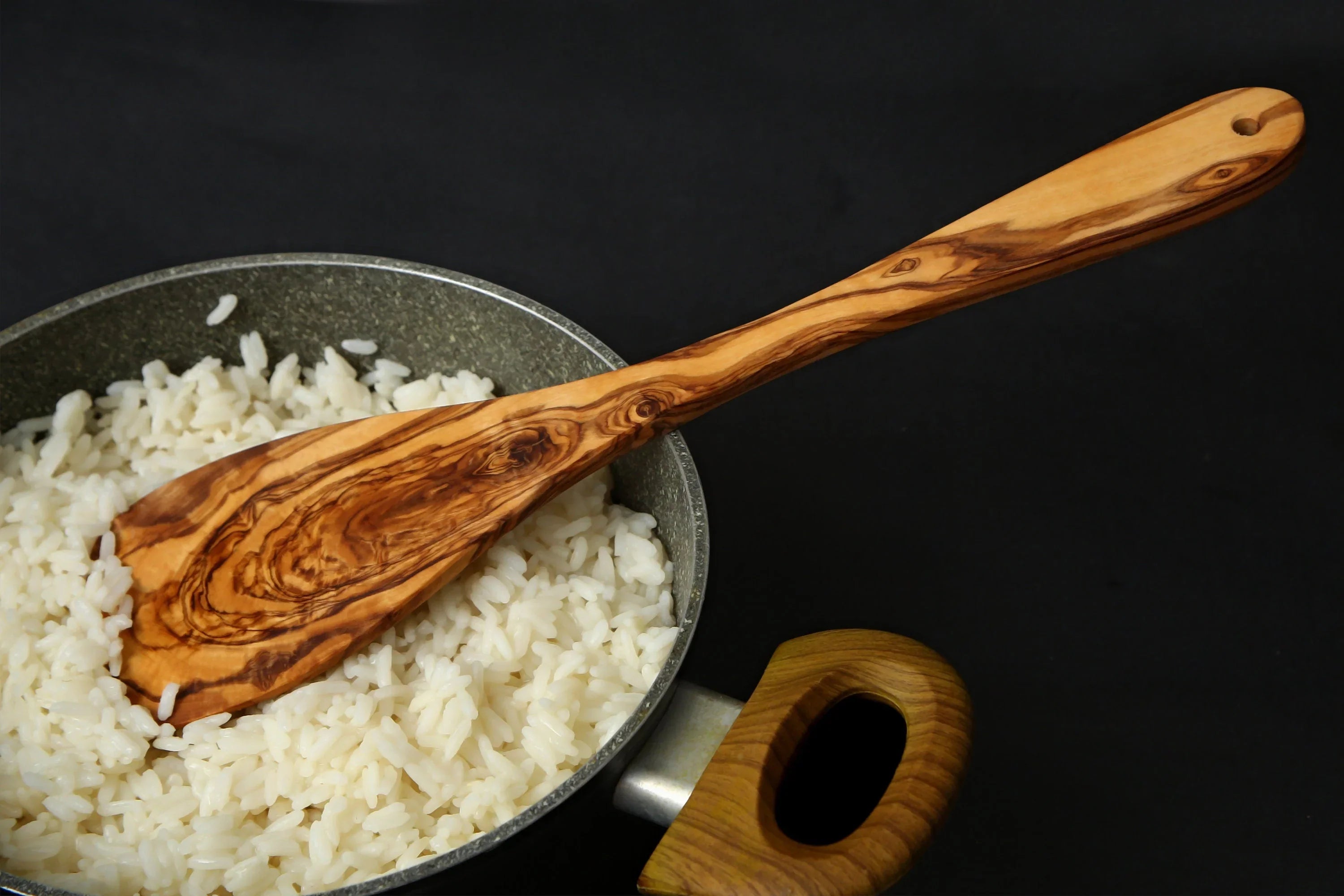 Olive wood unnamed product – handcrafted, natural design