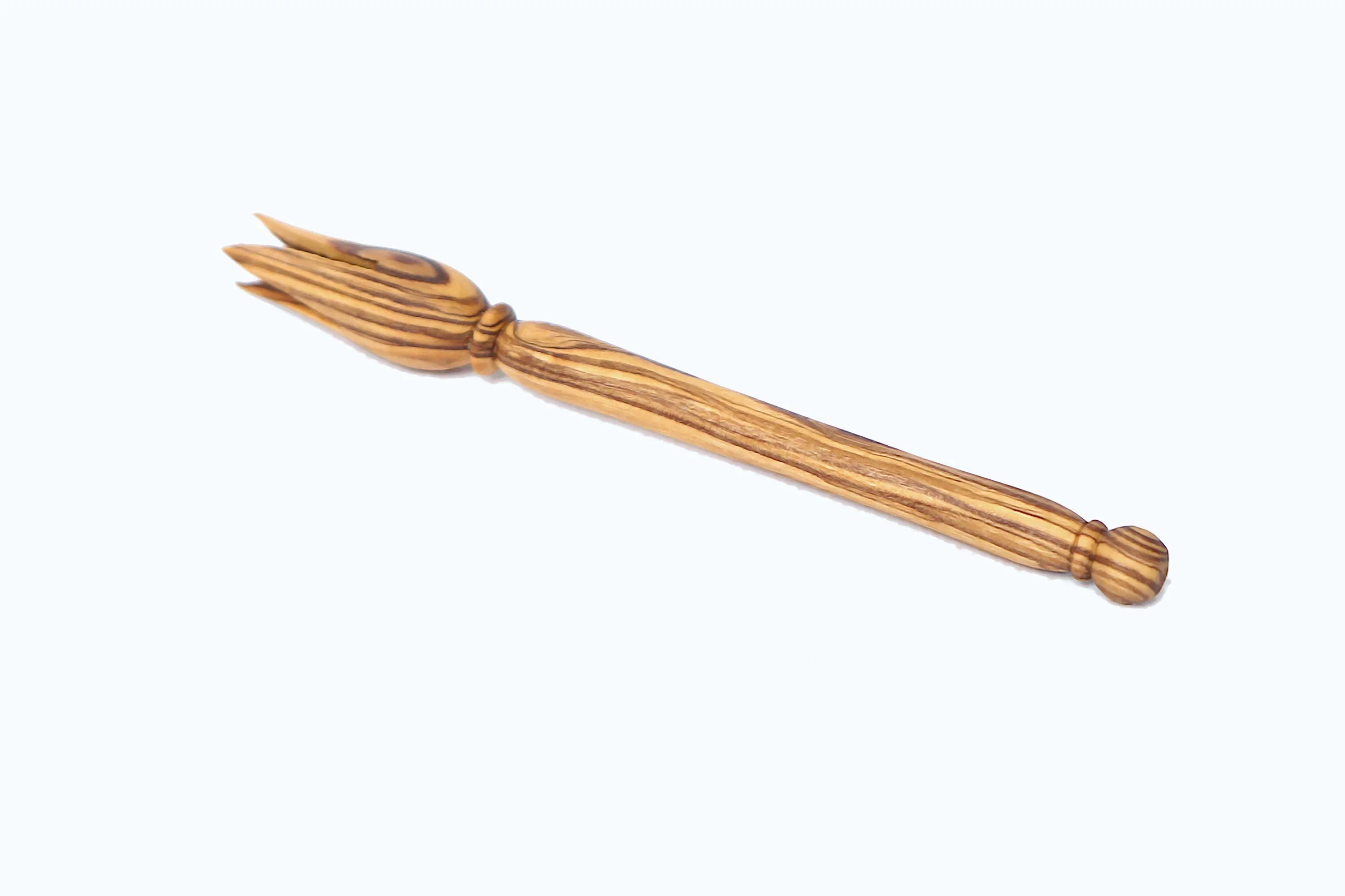 Olive wood unnamed product – handcrafted, natural design