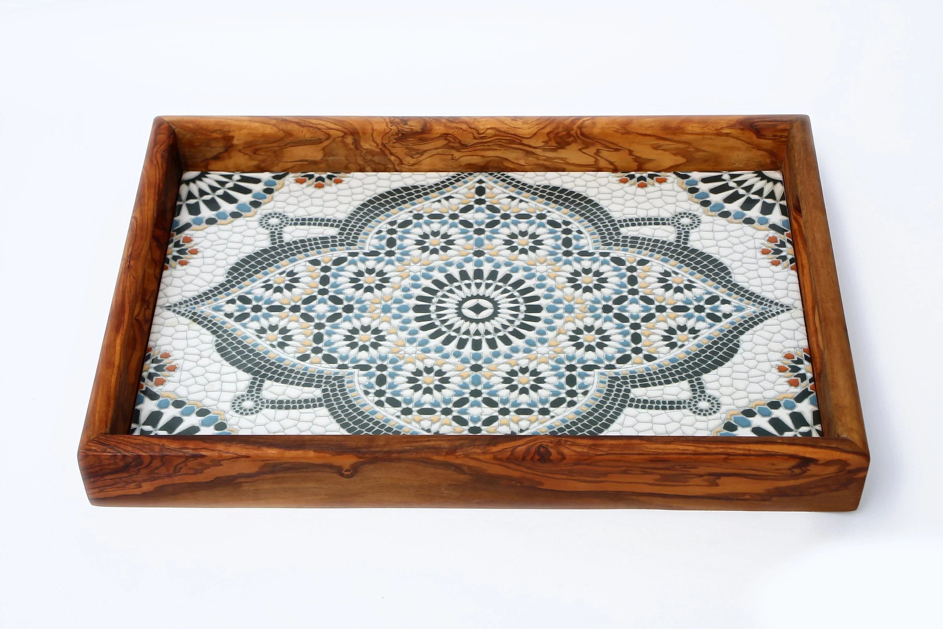 Olive wood unnamed product – handcrafted, natural design