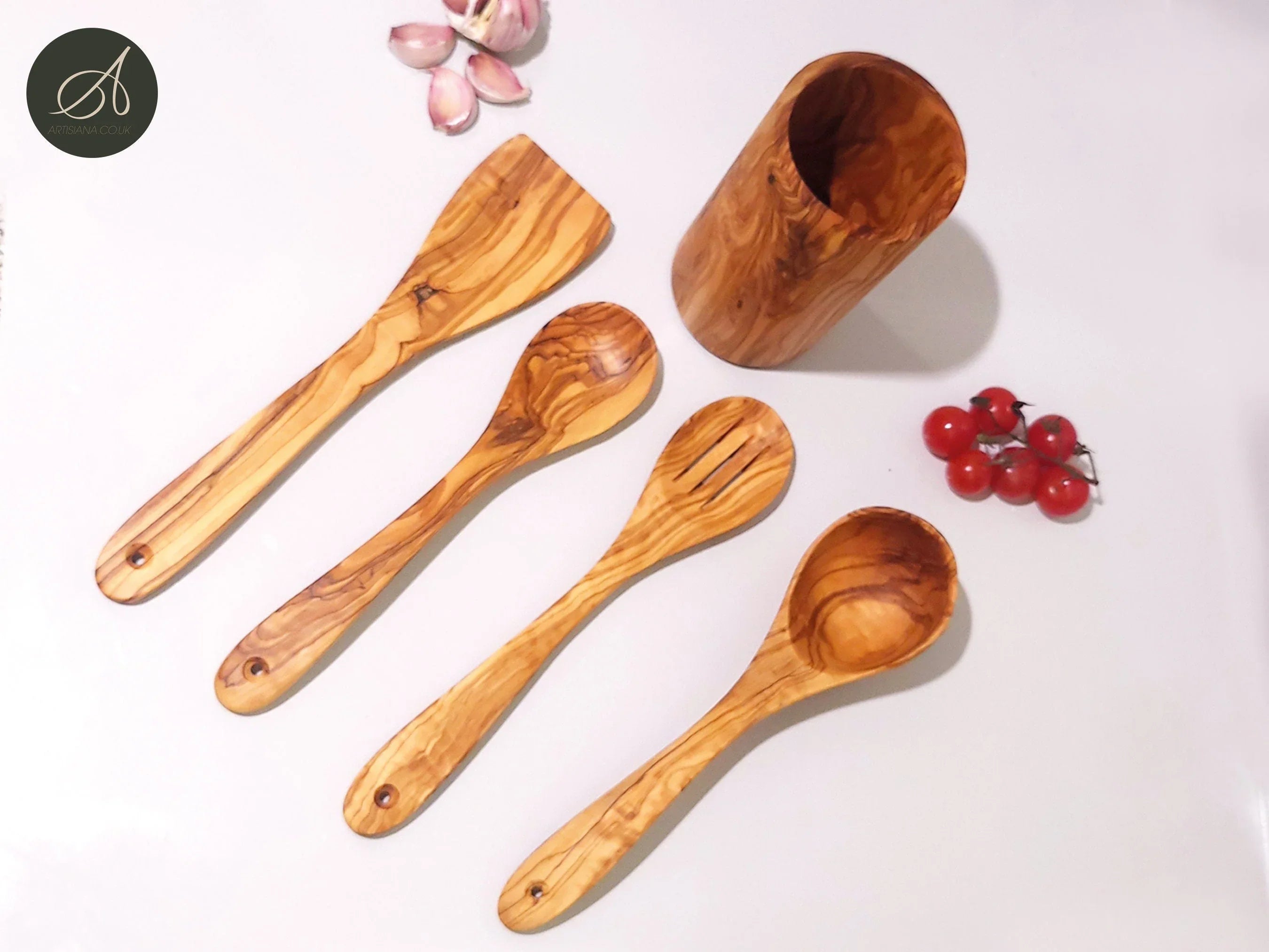 Set of 4 olive wood – handcrafted and natural design