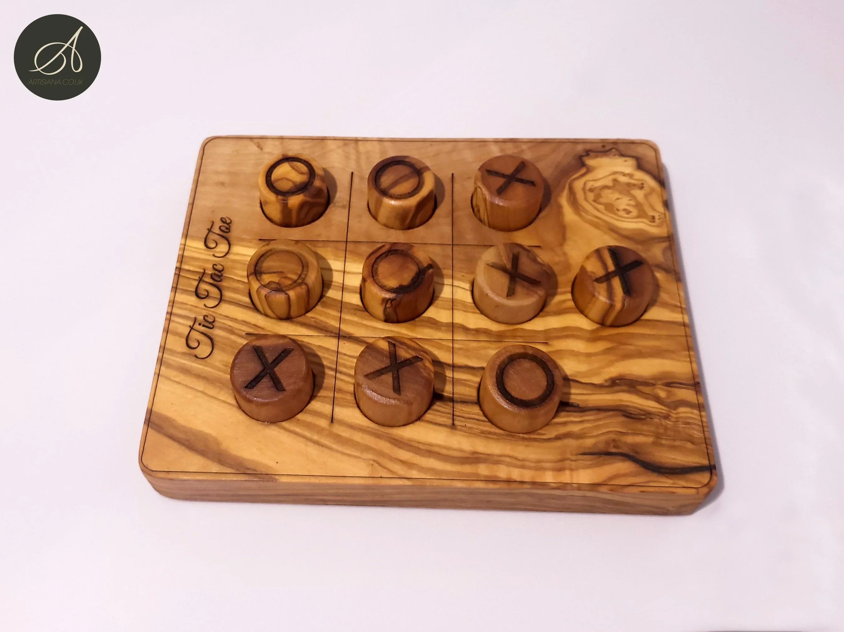 Olive wood unnamed product – handcrafted, natural design