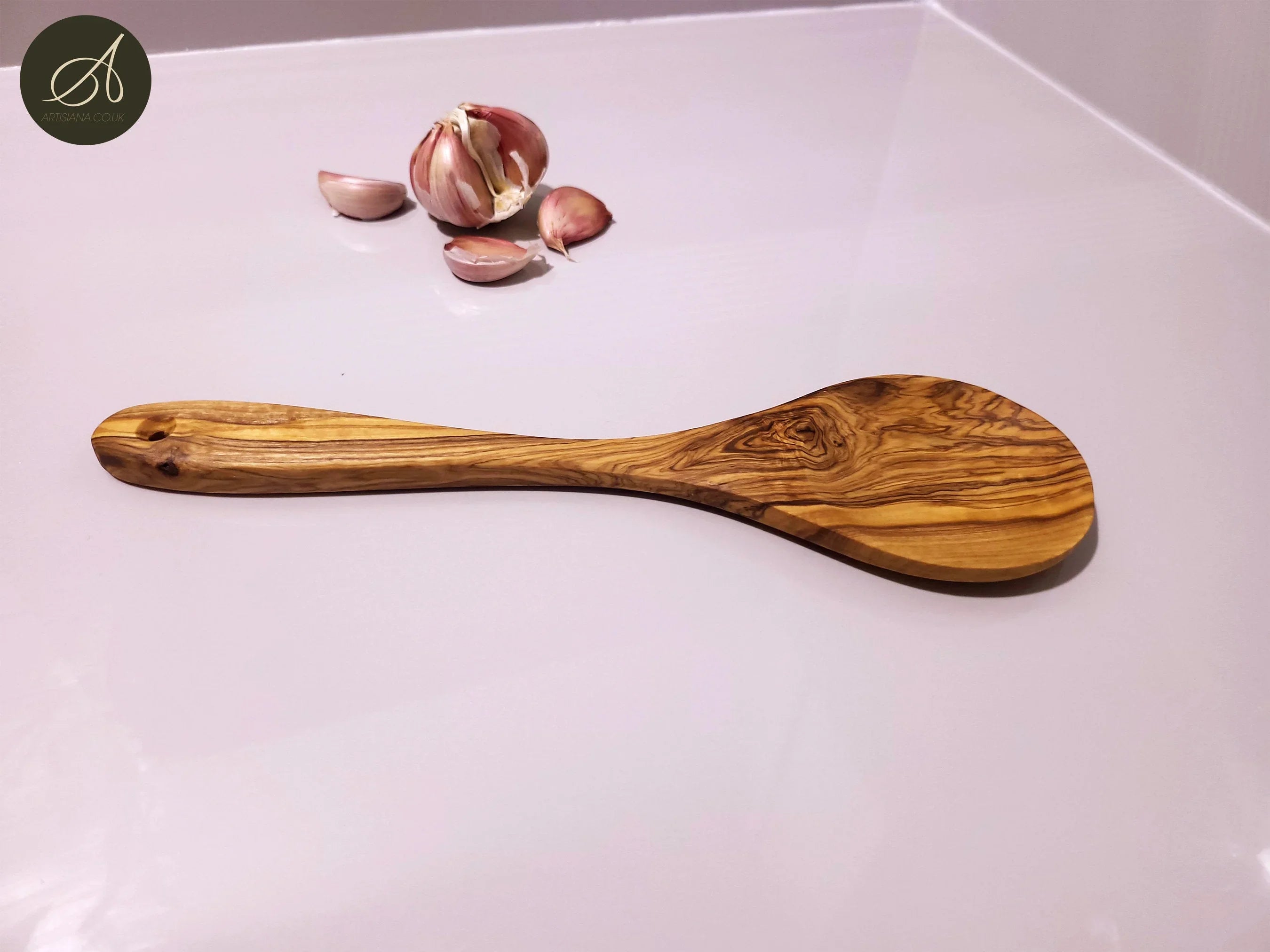 Olive wood unnamed product – handcrafted, natural design