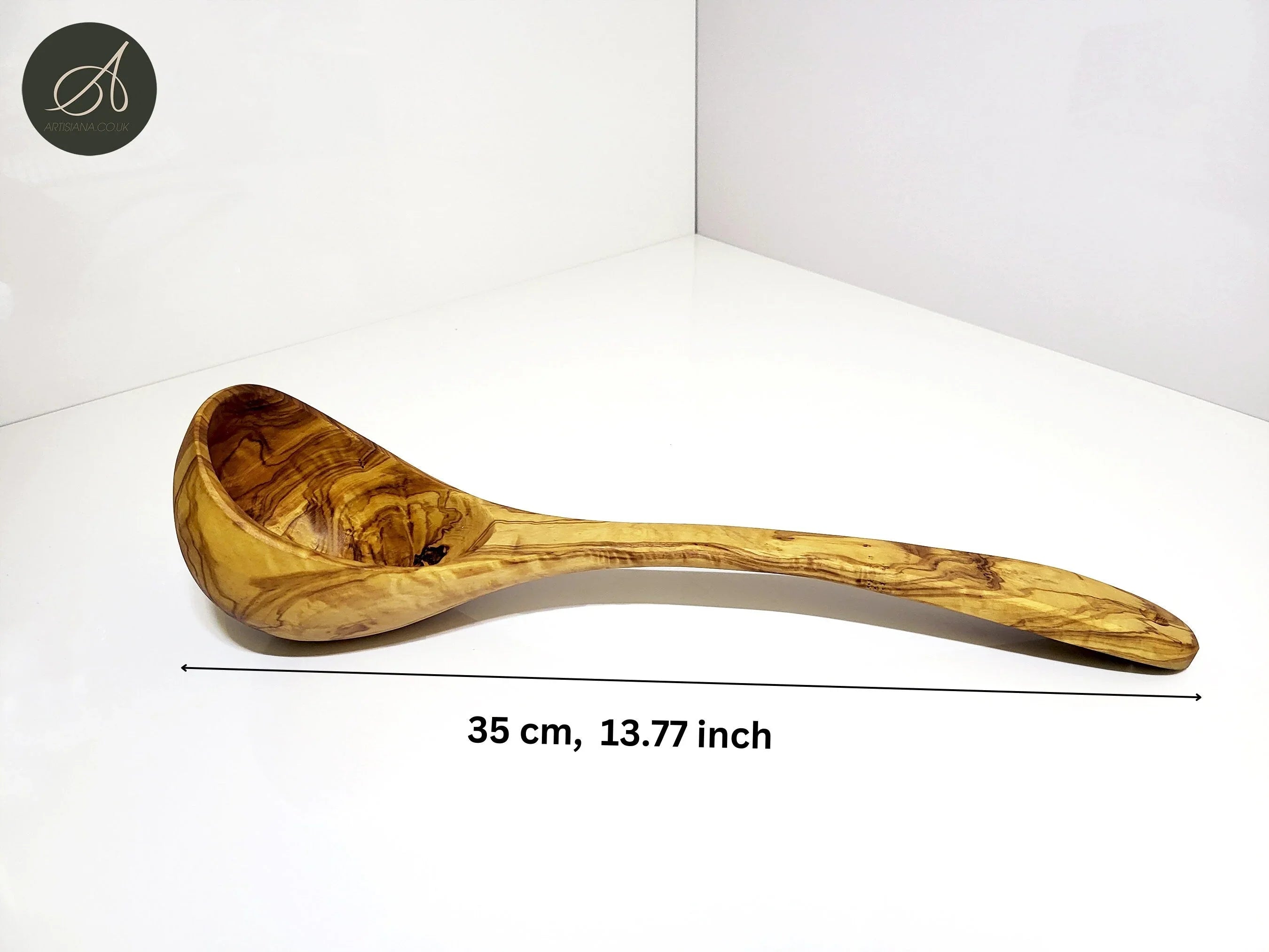 Olive wood unnamed product – handcrafted, natural design