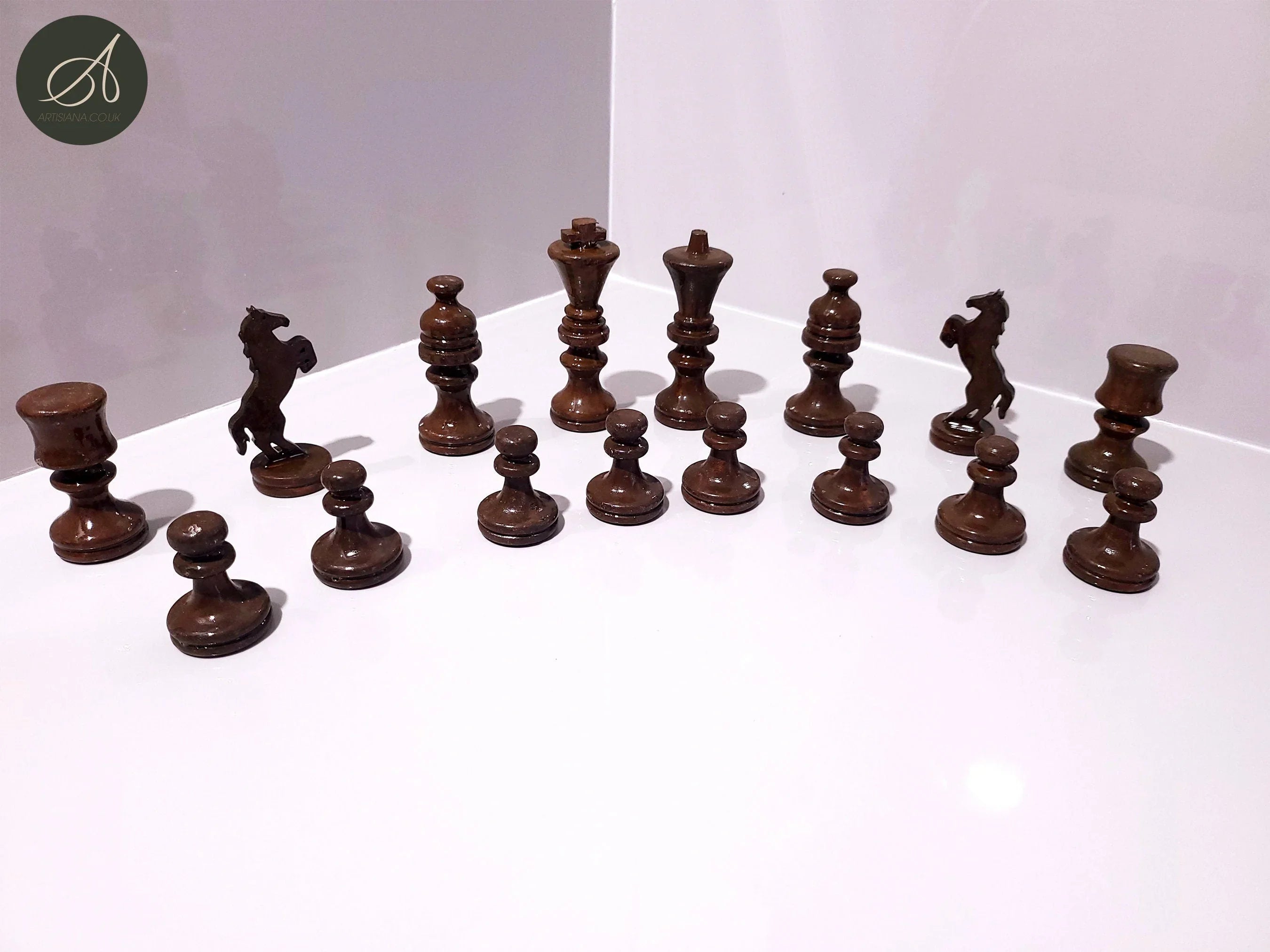 Olive wood unnamed product – handcrafted, natural design