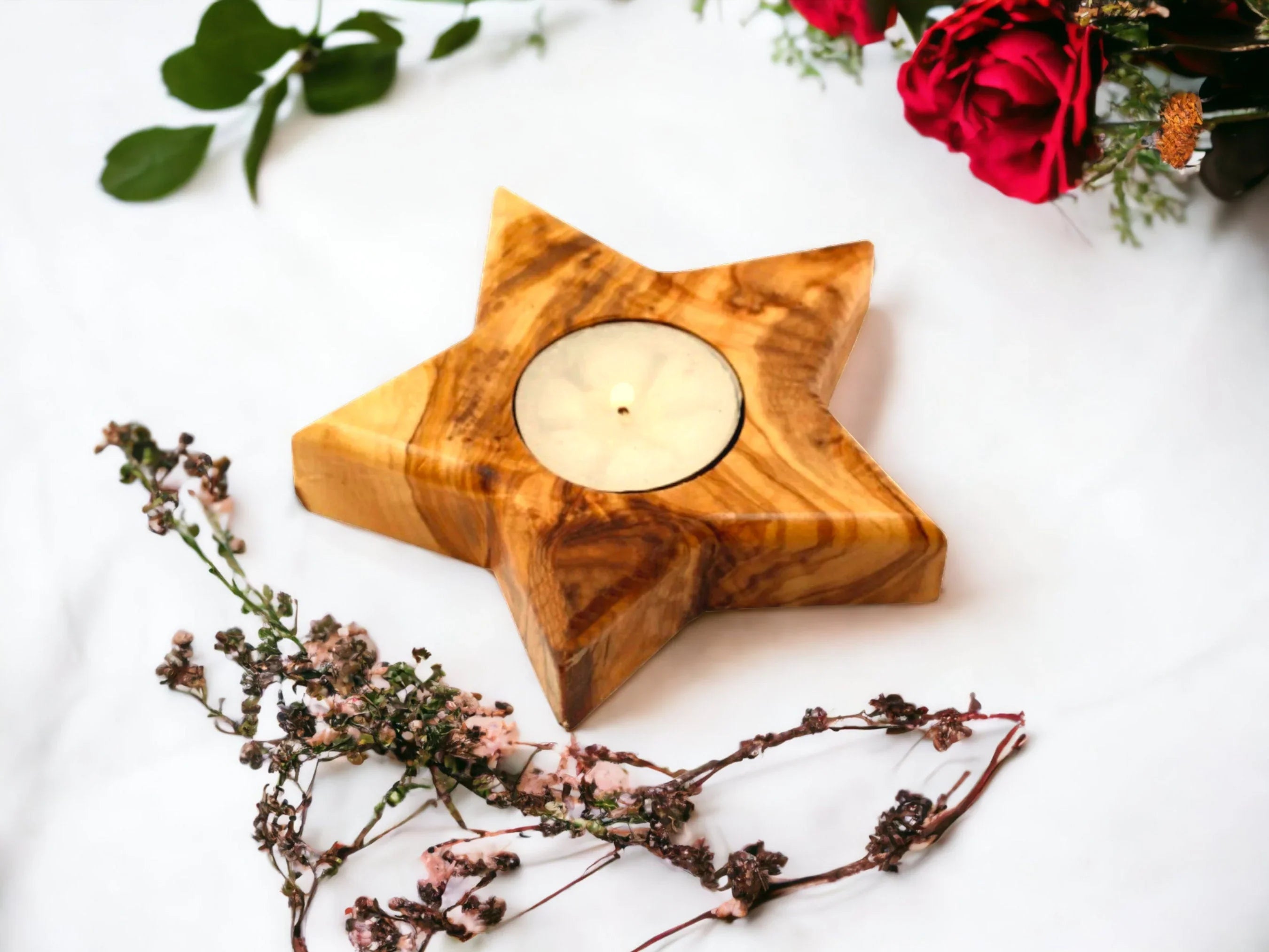 Olive wood star shaped tealight candle – handcrafted, natural design