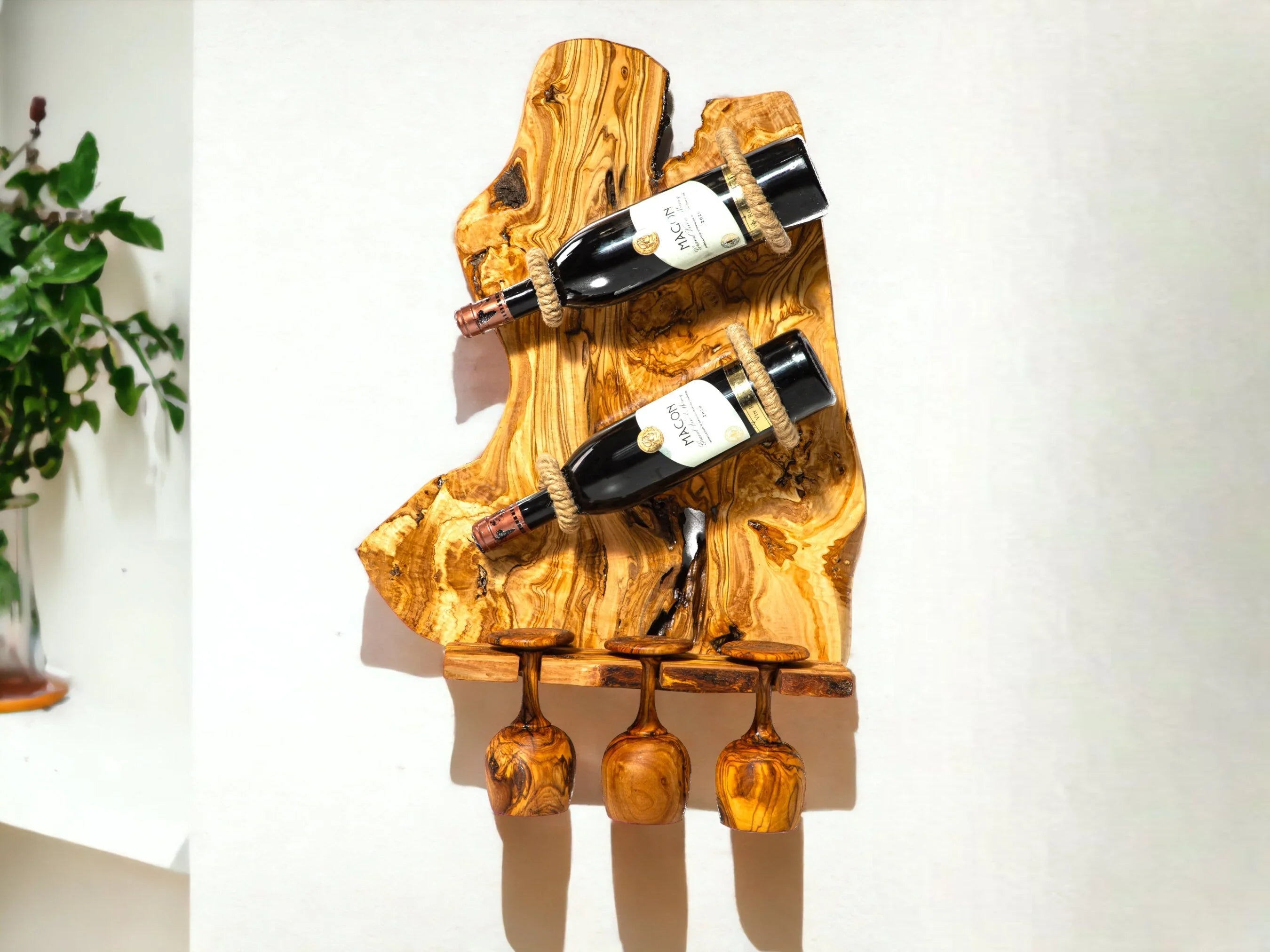 Olive wood unnamed product – handcrafted, natural design