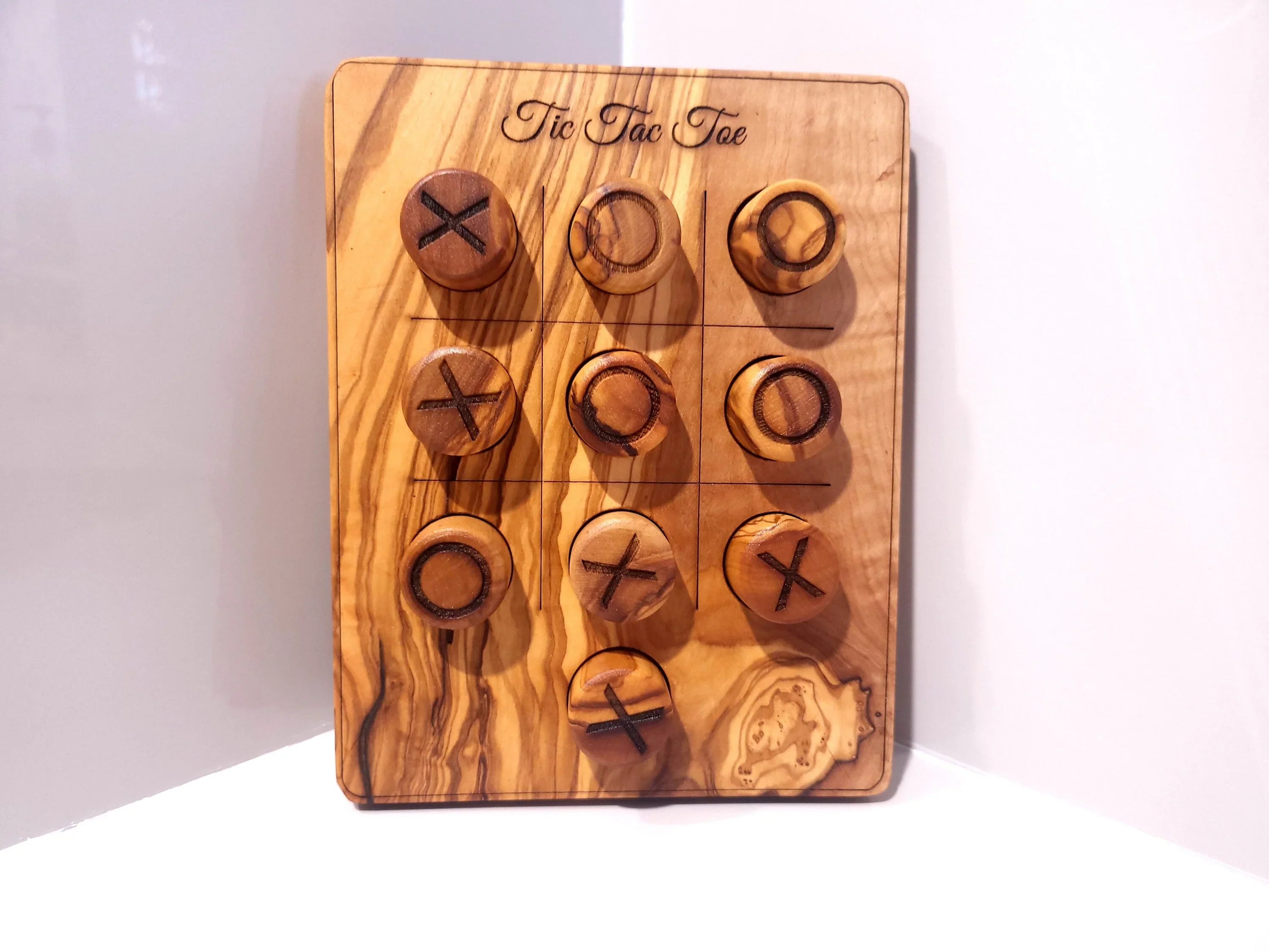 Olive wood unnamed product – handcrafted, natural design