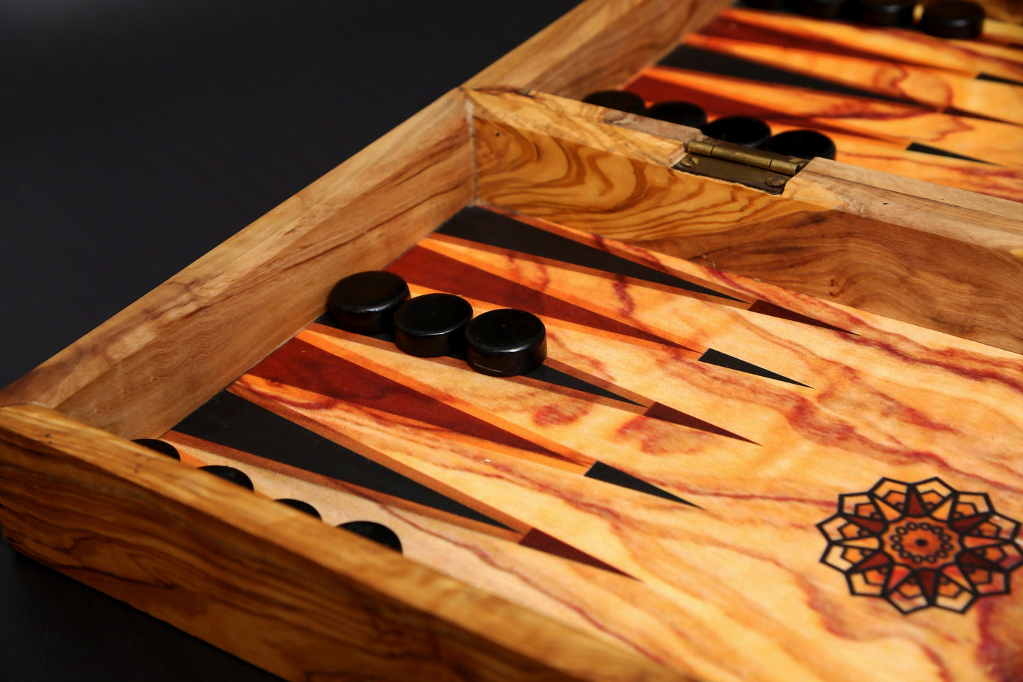 OliveArt | Olive Wood 2 in 1 Hand Crafted Backgammon And Chess Set 40 cm x 40 cm, Folding Chess Board With Pieces Gift Set