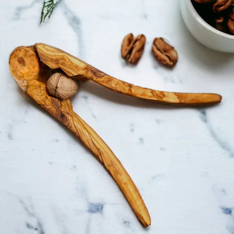 Olive wood unnamed product – handcrafted, natural design