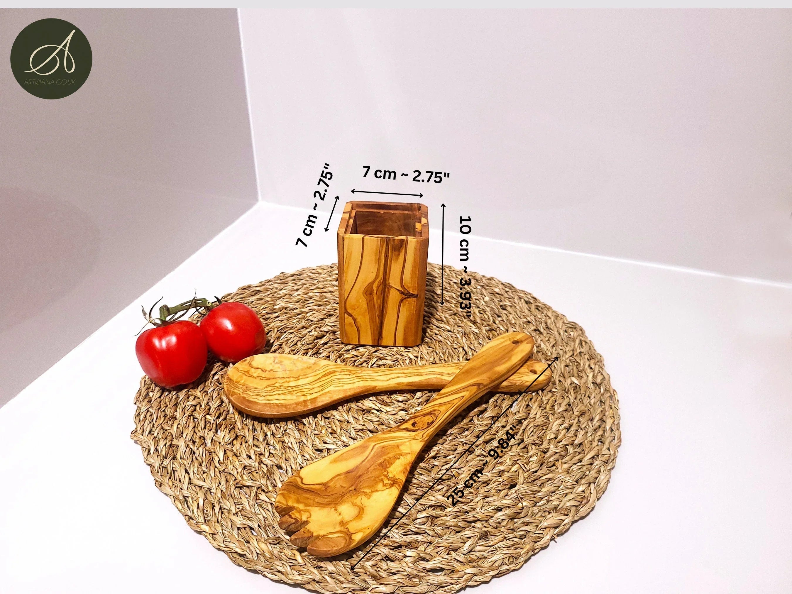 Olive wood unnamed product – handcrafted, natural design