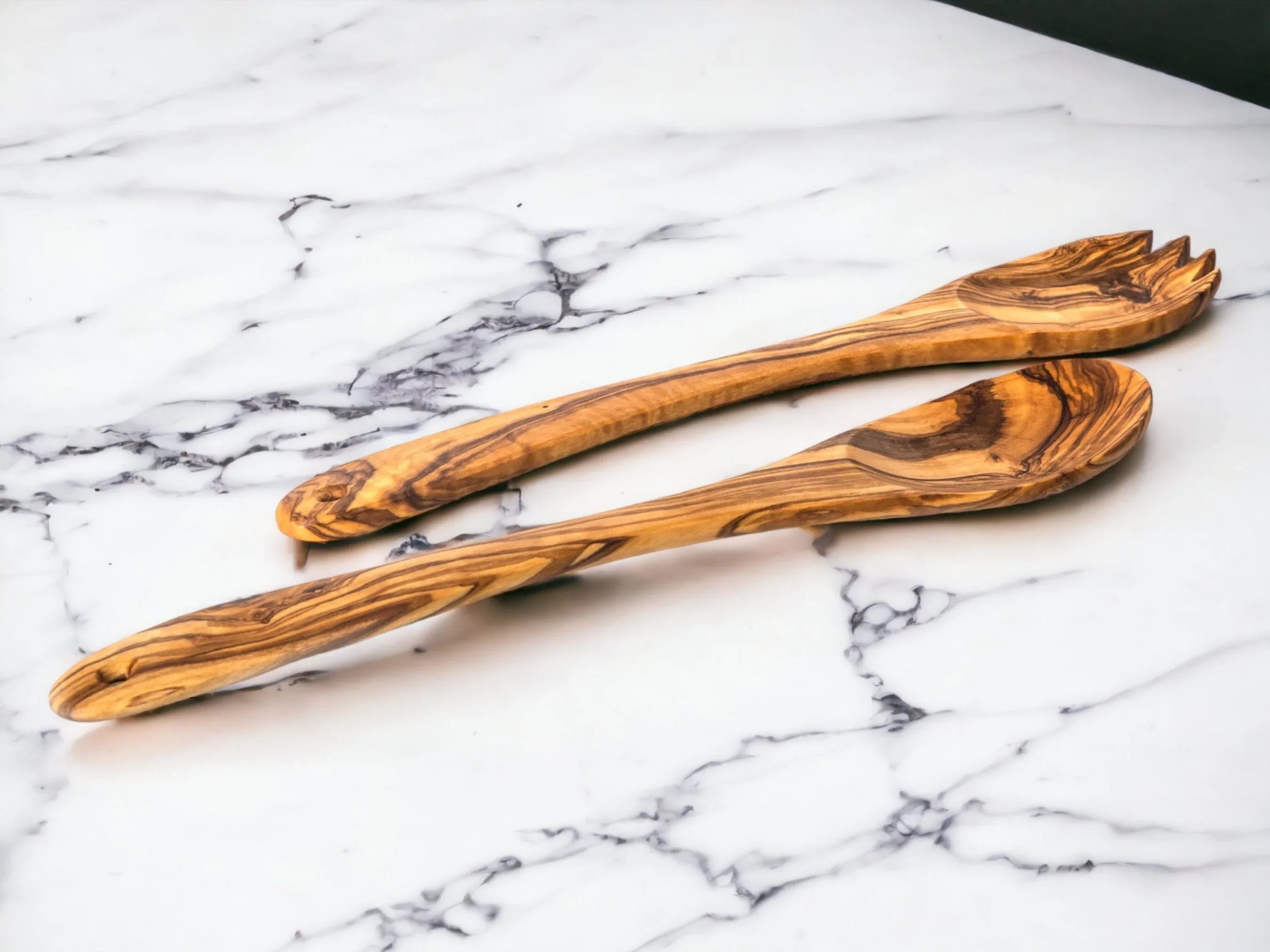 Olive wood unnamed product – handcrafted, natural design