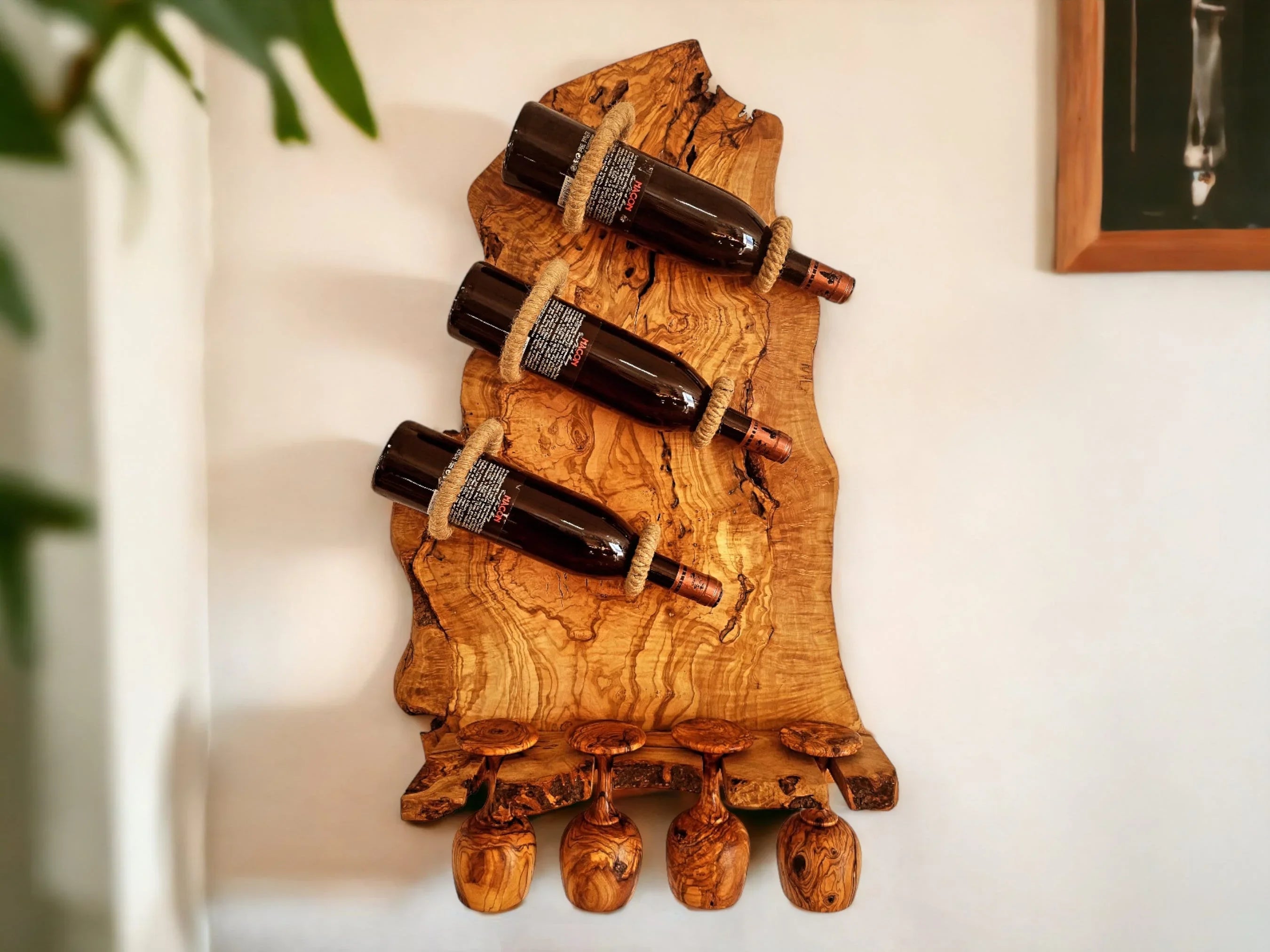 Olive wood unnamed product – handcrafted, natural design